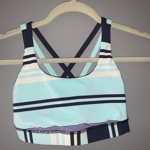 Lululemon sports bra
